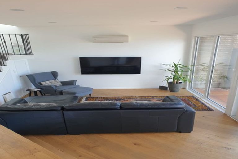 Photo of property in 719 Marine Drive, Eastbourne, Lower Hutt, 5013