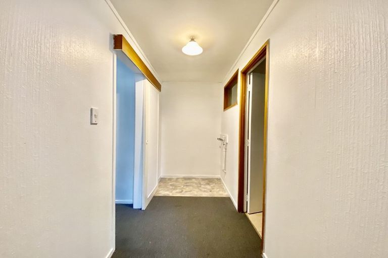 Photo of property in 50 Weatherly Road, Torbay, Auckland, 0630