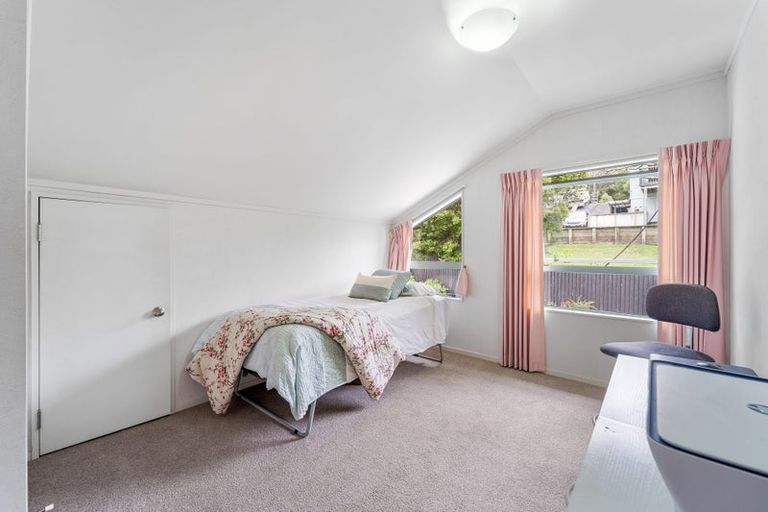 Photo of property in 69 Donald Street, Stanmore Bay, Whangaparaoa, 0932
