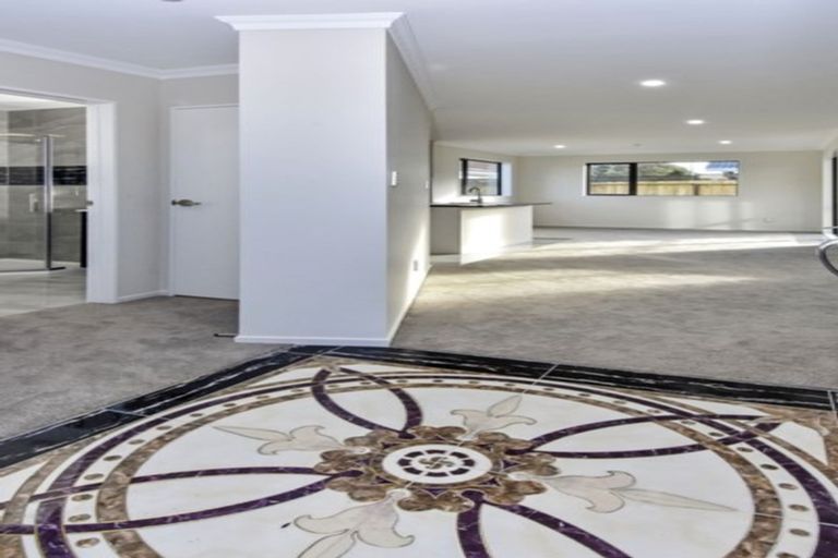 Photo of property in 3b Greers Road, Weymouth, Auckland, 2103