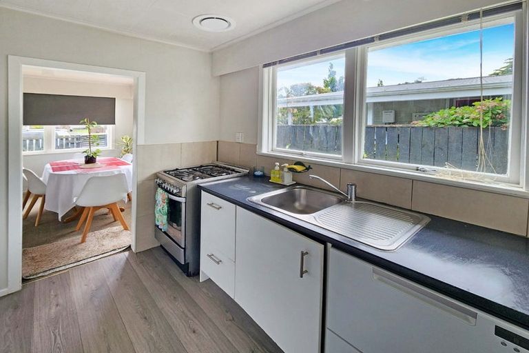 Photo of property in 54 Parkway, Wainuiomata, Lower Hutt, 5014