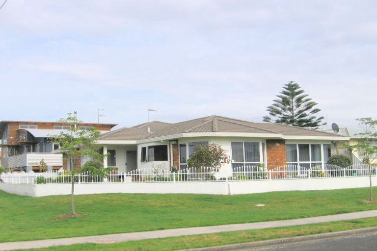 Photo of property in 3b Tui Street, Mount Maunganui, 3116