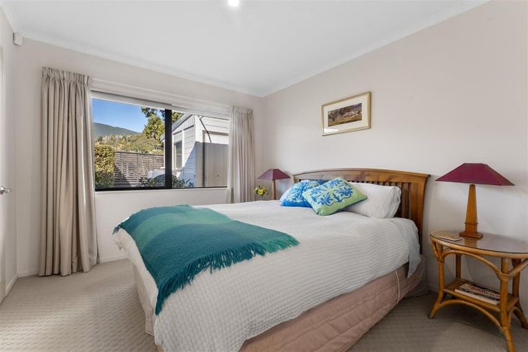 Photo of property in 10 Woodstock Place, Stoke, Nelson, 7011