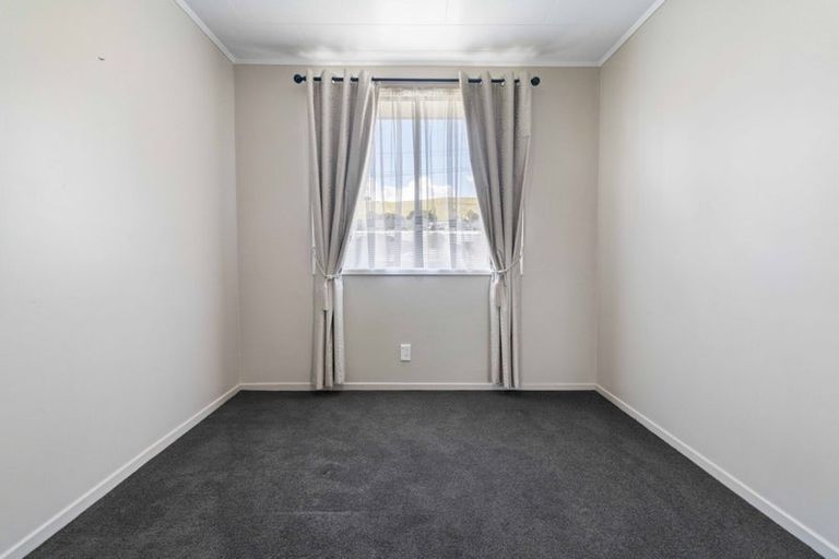 Photo of property in 2 Muir Avenue, Mangere Bridge, Auckland, 2022
