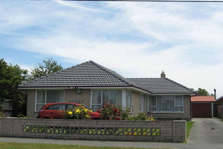 Photo of property in 29 Tenby Place, Avondale, Christchurch, 8061