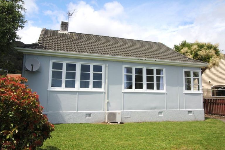 Photo of property in 90 Wilkie Crescent, Naenae, Lower Hutt, 5011