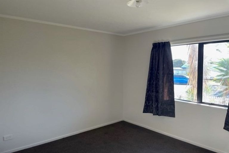 Photo of property in 1/30 Burundi Avenue, Clendon Park, Auckland, 2103