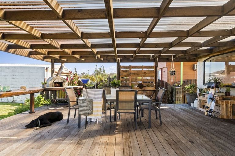 Photo of property in 15 Pemberton Crescent, Greerton, Tauranga, 3112