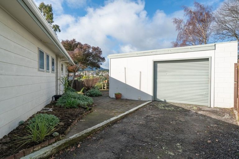Photo of property in 72 Richmond Avenue, Richmond Heights, Taupo, 3330