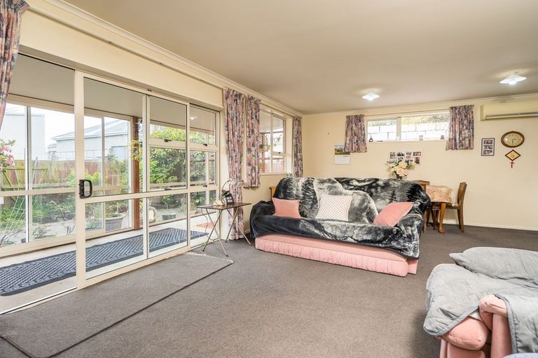 Photo of property in 79b Oxford Street, South Dunedin, Dunedin, 9012