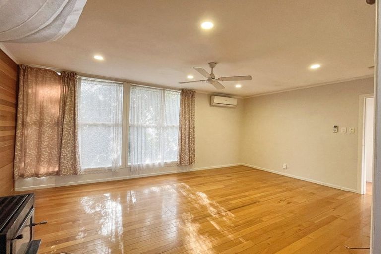 Photo of property in 231 Swanson Road, Henderson, Auckland, 0610