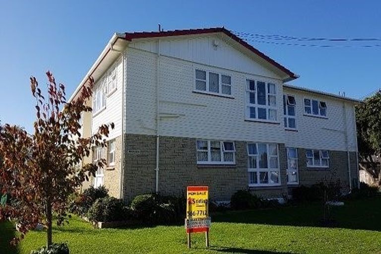 Photo of property in 8/37 Guthrie Street, Waterloo, Lower Hutt, 5011