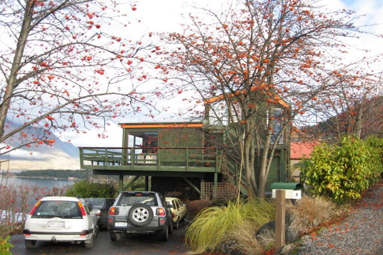 Photo of property in 27 Golden Terrace, Queenstown, 9300