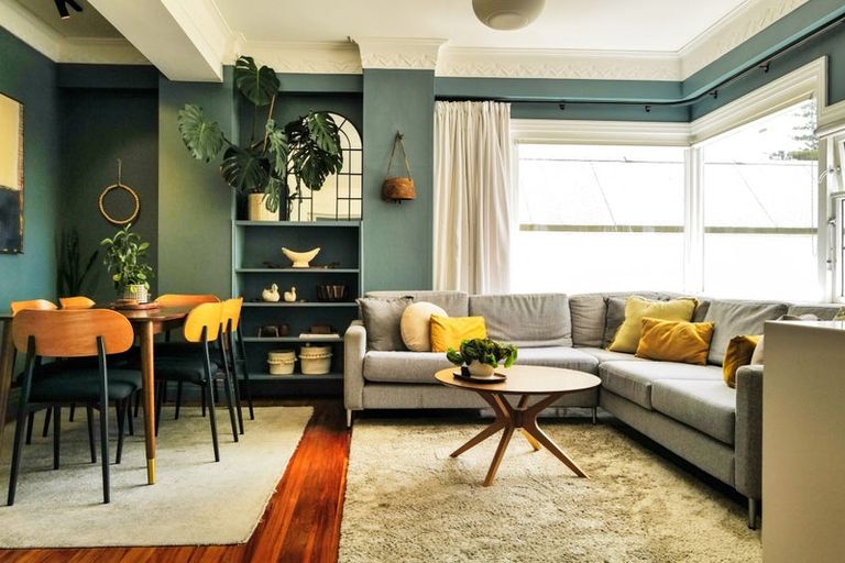 Photo of property in Sunhaven Flats, 262 Oriental Parade, Oriental Bay, Wellington, 6011