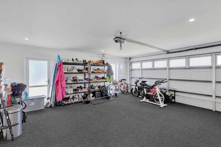 Photo of property in 16 Kiwa Crescent, Gulf Harbour, Whangaparaoa, 0930