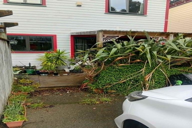 Photo of property in 166a Aro Street, Aro Valley, Wellington, 6021