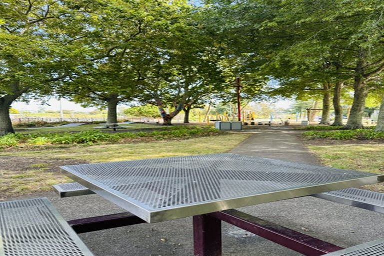 Photo of property in 19 Crake Street, Te Kauwhata, 3710