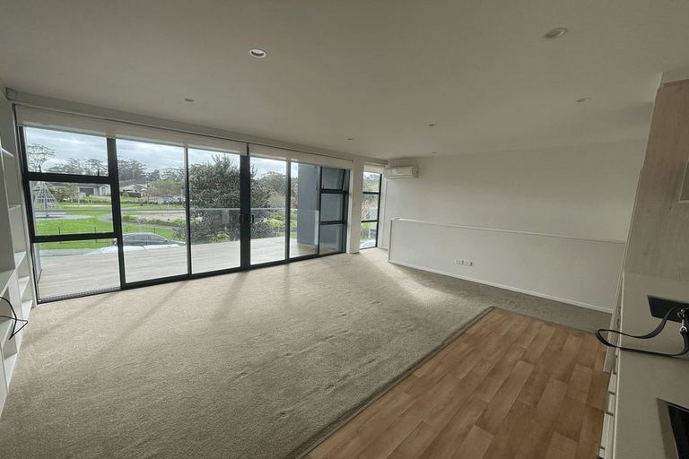 Photo of property in 13b Botanical Drive, Silverdale, 0932