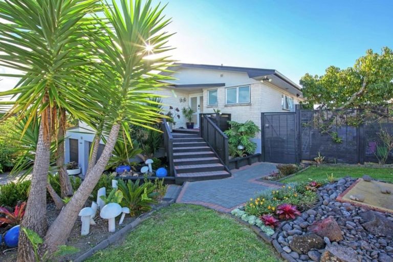 Photo of property in 132 Sandspit Road, Shelly Park, Auckland, 2014