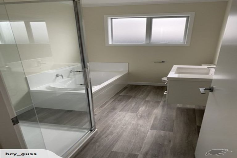 Photo of property in 12 Pateke Drive, Takanini, 2112