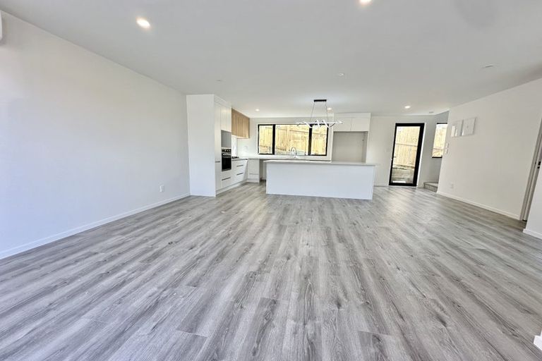 Photo of property in 18 Waka Street, Albany Heights, Auckland, 0632