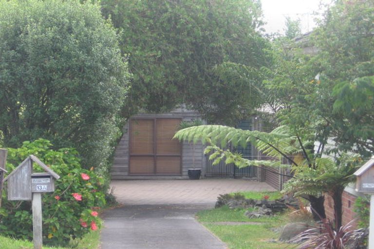 Photo of property in 1/13 Trafalgar Road, Milford, Auckland, 0620