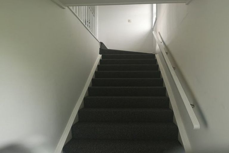 Photo of property in 2/85 Meadway, Sunnyhills, Auckland, 2010