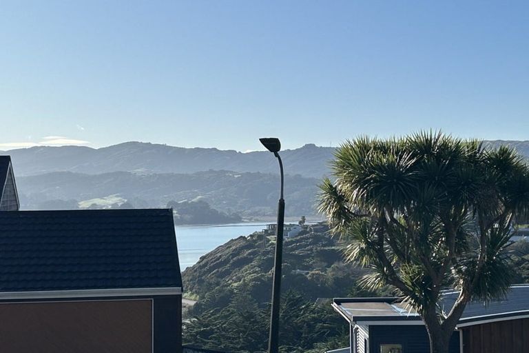 Photo of property in 15 The Anchorage, Whitby, Porirua, 5024