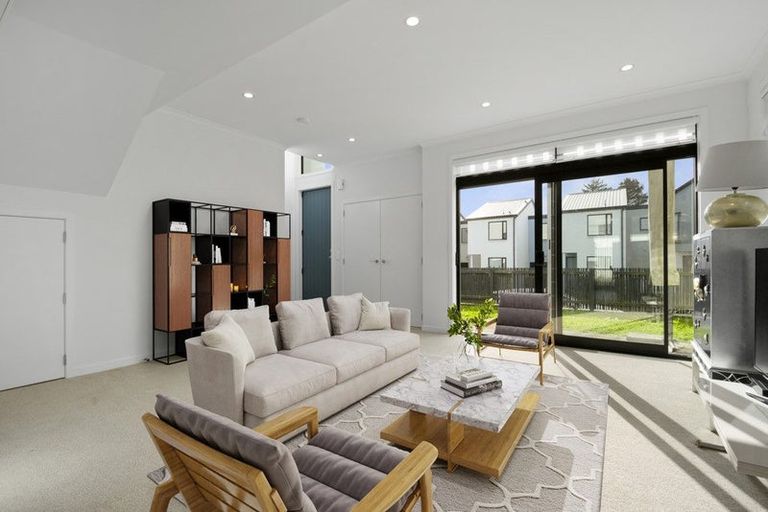 Photo of property in 11 Frank Gill Road, Hobsonville, Auckland, 0616