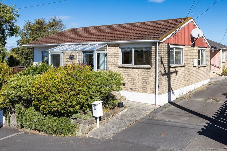 Photo of property in 18 Argyle Street, Mornington, Dunedin, 9011