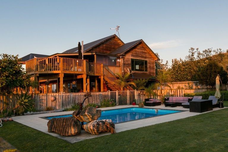 Photo of property in 286 Whirinaki Road, Eskdale, Napier, 4182