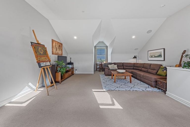 Photo of property in 24 Leneford Drive, East Tamaki, Auckland, 2013