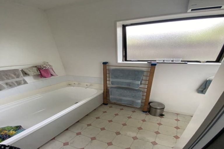 Photo of property in 12 Masefield Street, Stoke, Nelson, 7011