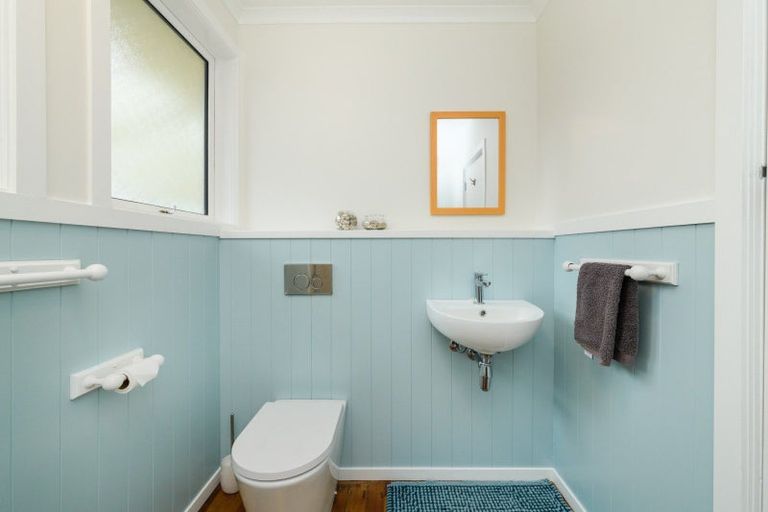 Photo of property in 42 Long Melford Road, Awapuni, Palmerston North, 4412