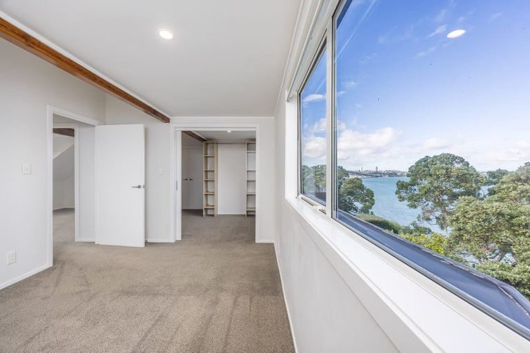Photo of property in 74 Queen Street, Northcote Point, Auckland, 0627