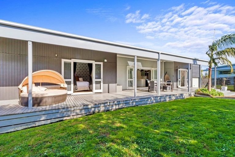 Photo of property in 4 Te Whai Street, Mangawhai Heads, Mangawhai, 0505
