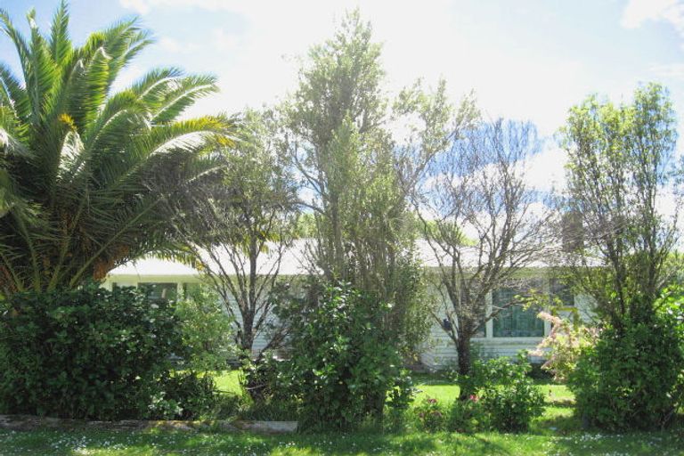 Photo of property in 7 Hinekura Road, Tolaga Bay, 4077