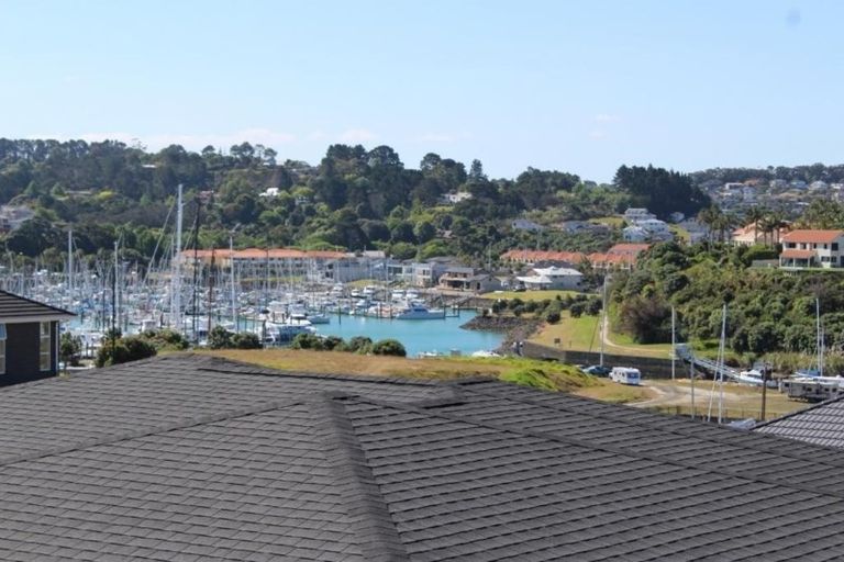 Photo of property in 16 Kiwa Crescent, Gulf Harbour, Whangaparaoa, 0930