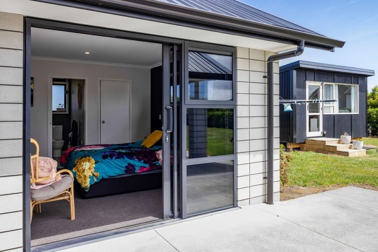 Photo of property in 405 Ketemarae Road, Normanby, Hawera, 4675