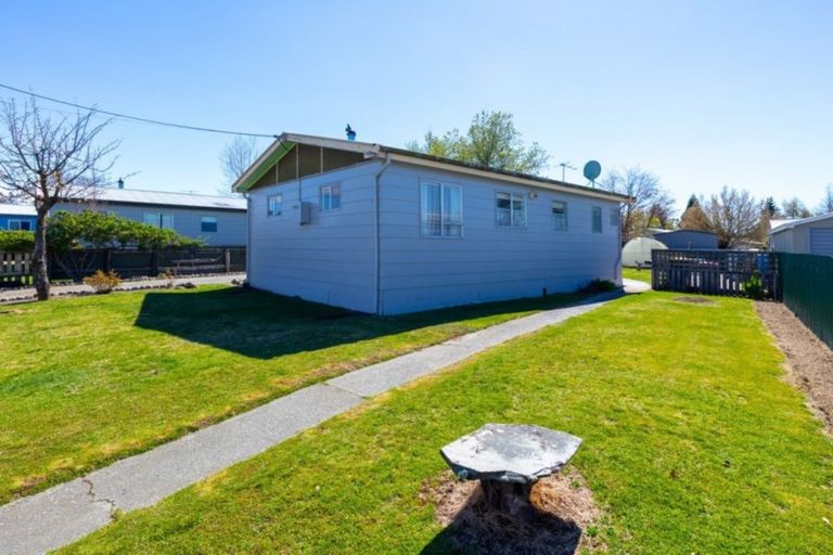 Photo of property in 8 Cass Crescent, Twizel, 7901