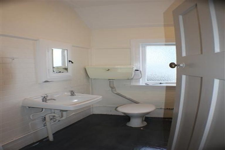 Photo of property in 107 Elizabeth Street, Mount Victoria, Wellington, 6011