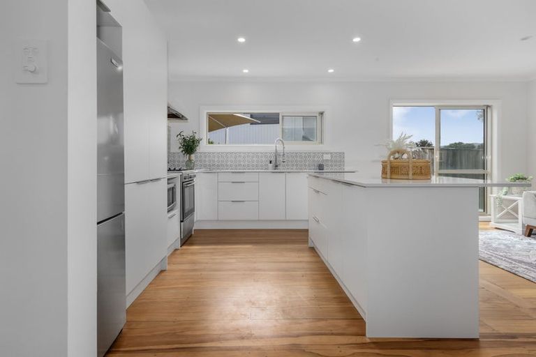 Photo of property in 169 Manly Street, Paraparaumu Beach, Paraparaumu, 5032