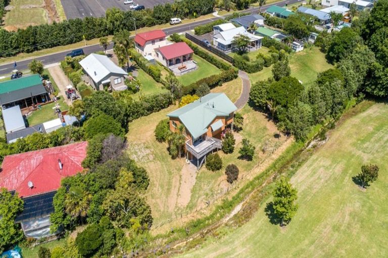 Photo of property in 25 Pa Road, Hahei, Whitianga, 3591