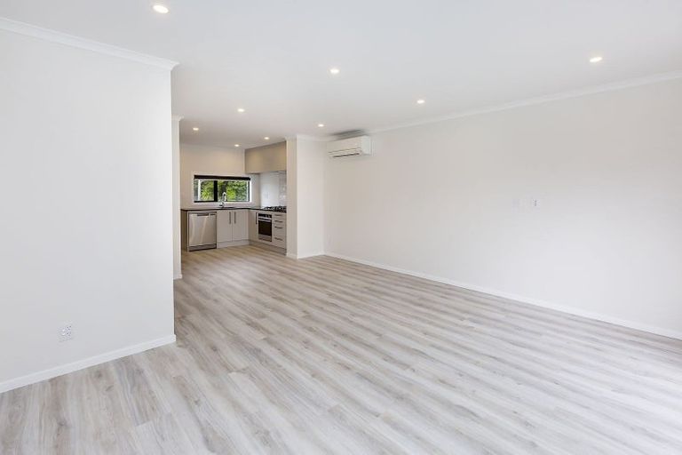 Photo of property in 38 Dahl Drive, Wallaceville, Upper Hutt, 5018