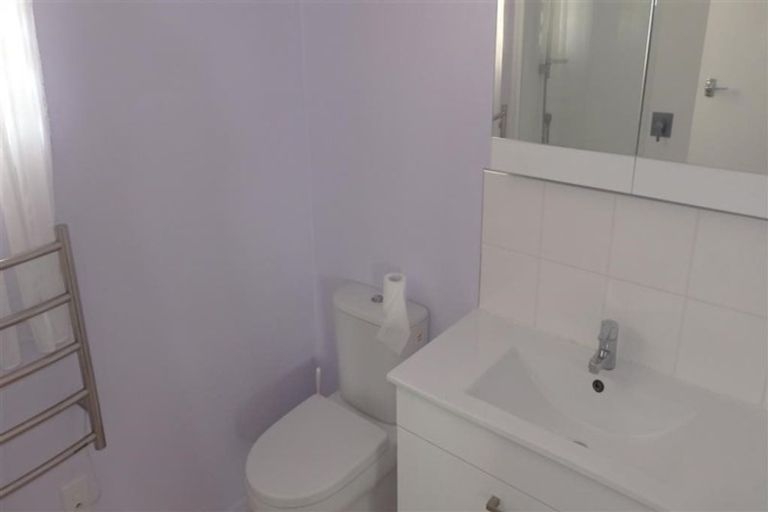 Photo of property in 14 Gills Avenue, Papakura, 2110