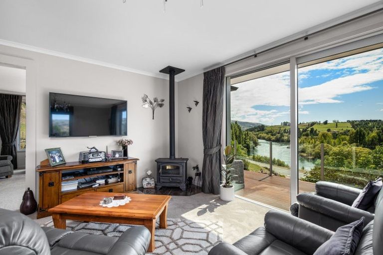 Photo of property in 9 Selkirk Street, Roxburgh, 9500