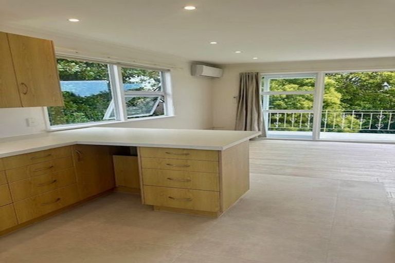 Photo of property in 6/133 Shakespeare Road, Milford, Auckland, 0620