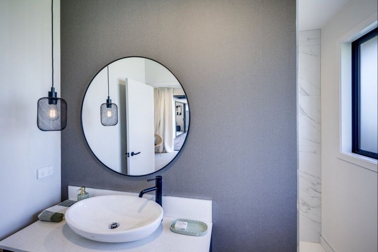 Photo of property in 3 Grenside Lane, Mahora, 4120