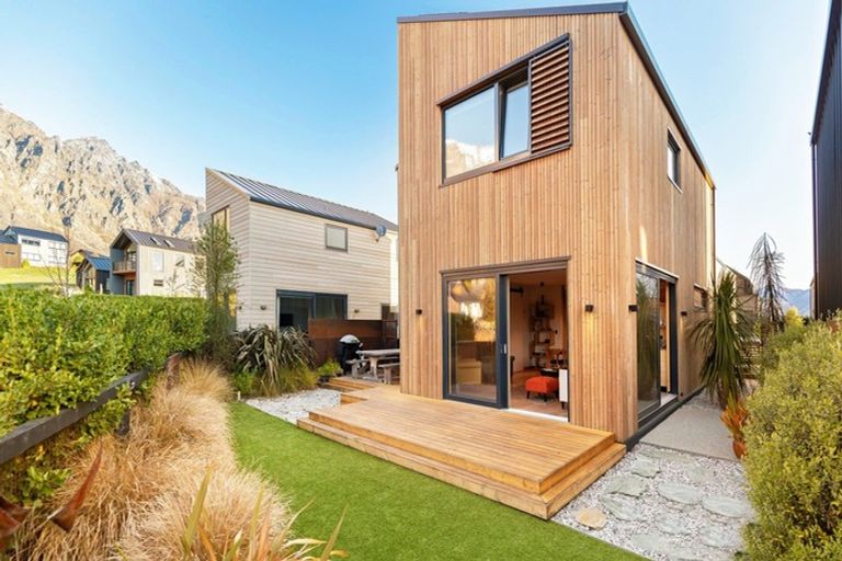 Photo of property in 4 Soudley Court, Jacks Point, Queenstown, 9371