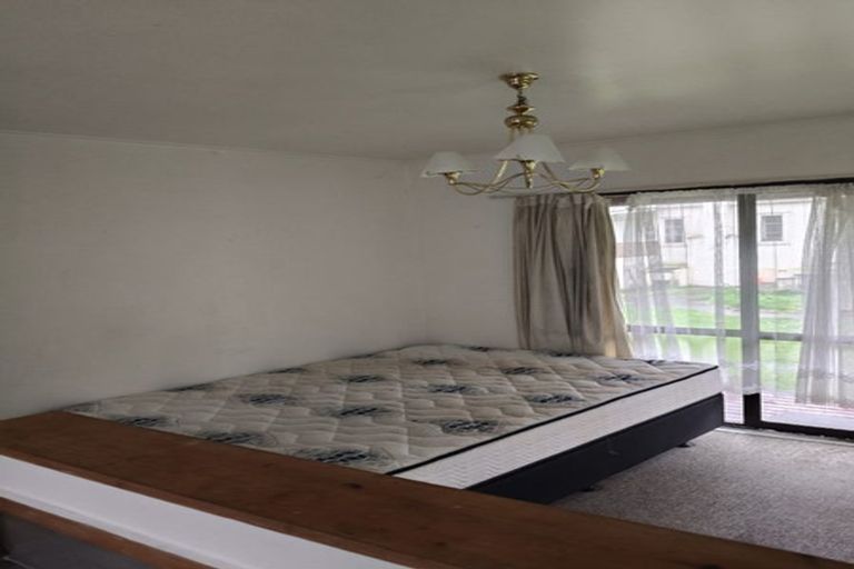 Photo of property in 42 Kamahi Street, Stokes Valley, Lower Hutt, 5019